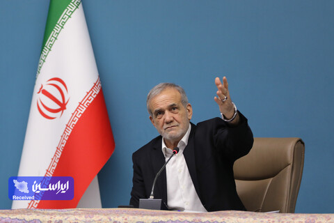 نشست رئیس جمهور با مدیران شرکت‌های فولادی