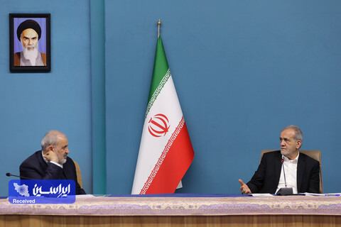 نشست رئیس جمهور با مدیران شرکت‌های فولادی