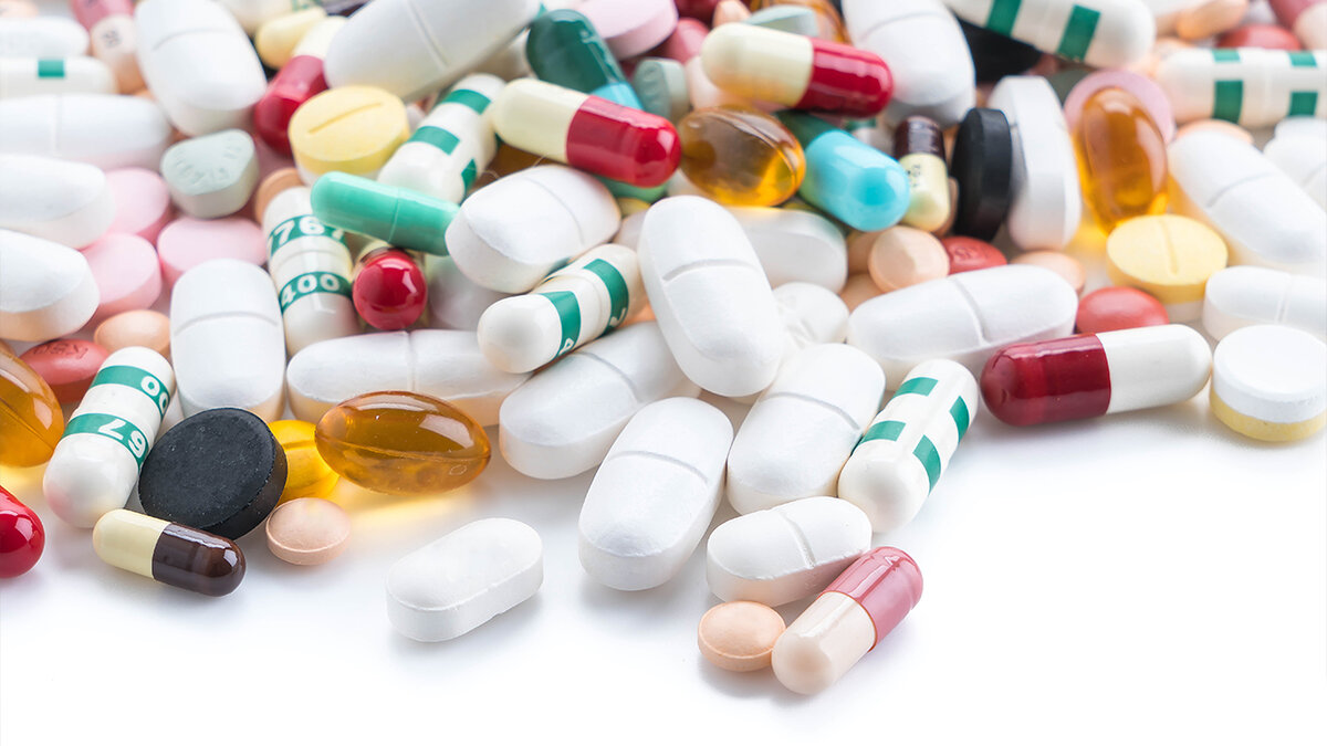 وضعیت بحرانی داروخانه‌های بخش خصوصی/ ۱۵ همت بابت مطالبات بخش خصوصی با اولویت داروخانه‌ها اختصاص می‌یابد