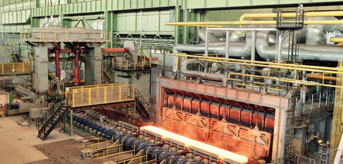 رشد کمّی و کیفی تولید و تأمین نیاز مشتریان؛ ارمغان ۳۳ سال کار و تلاش در نورد گرم فولاد مبارکه