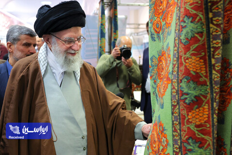 بازدید رهبر انقلاب از نمایشگاه توانمندی‌ها و دستاوردهای بخش خصوصی