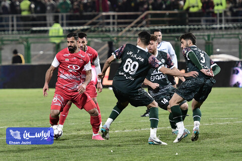 تساوی ذوب‌آهن و پرسپولیس در فولادشهر