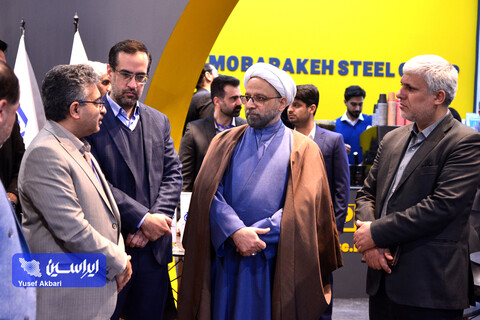 غرفه گروه فولاد مبارکه در اولین روز نهمین نمایشگاه تخصصی معدن و صنایع معدنی یزد