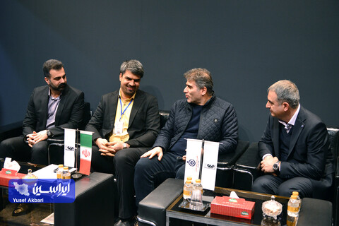 غرفه گروه فولاد مبارکه در سومین روز نهمین نمایشگاه تخصصی معدن و صنایع معدنی یزد