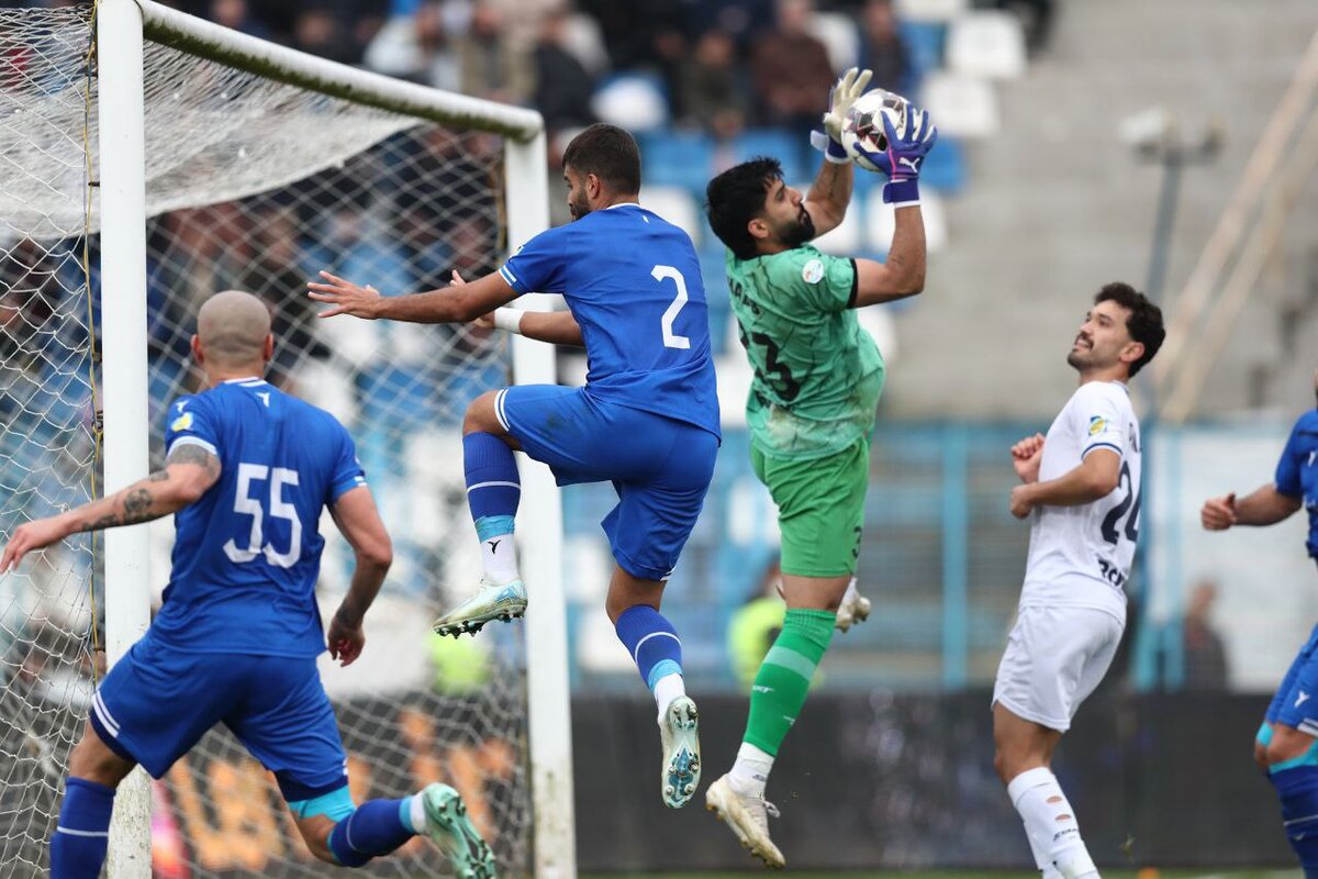 خلاصه بازی ملوان - استقلال/ بی‌هیجان و بی‌گل
