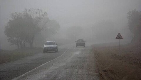 مه‌گرفتگی در جاده‌های ۷ استان کشور