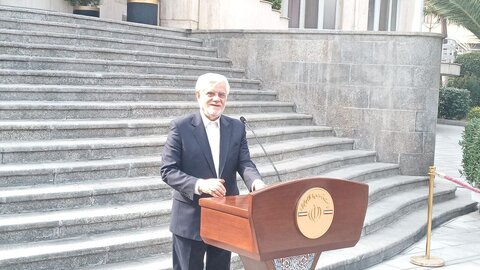 دیدار و مذاکره با ترامپ در دستور کار نیست / استفاده از فناوری هسته‌ای حق همه است