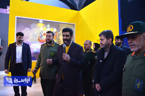 آیین افتتاح نمایشگاه زاینده‌نور