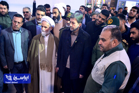 آیین افتتاح نمایشگاه زاینده‌نور