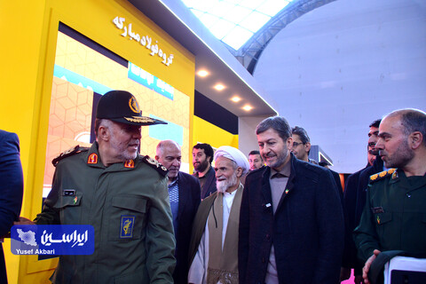 آیین افتتاح نمایشگاه زاینده‌نور