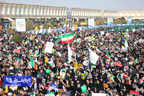راهپیمایی یوم‌الله ۲۲ بهمن در اصفهان