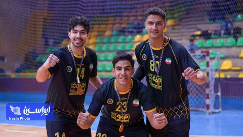 قهرمانی نوجوانان هندبال سپاهان در مسابقات کشوری