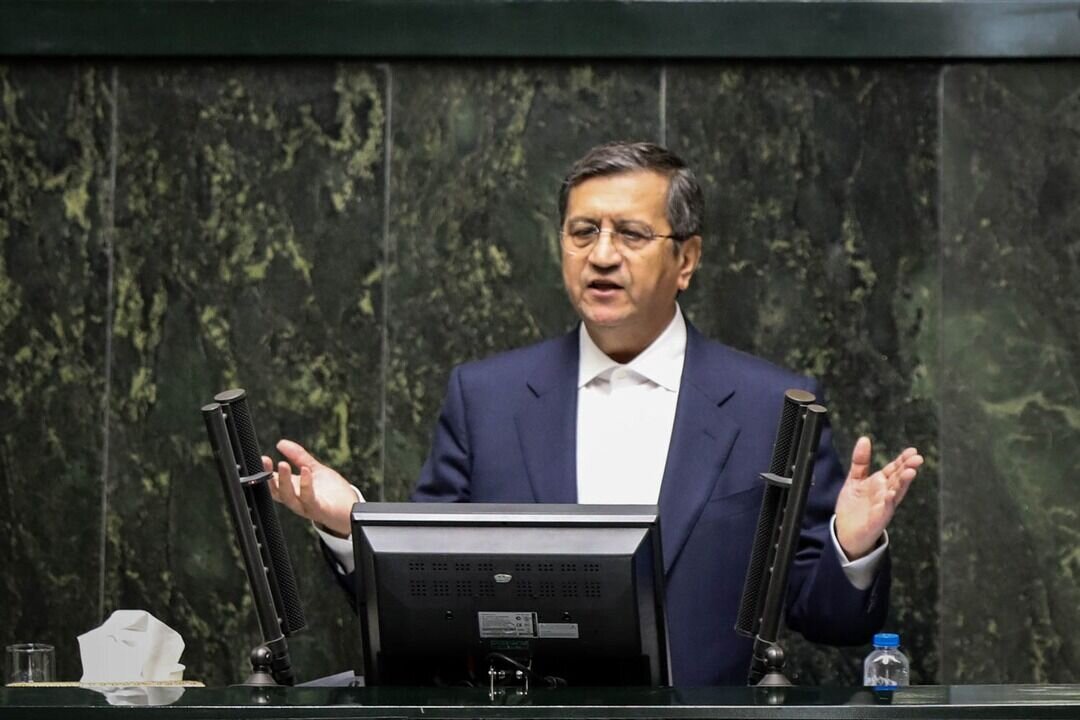 ما در جنگ اقتصادی پیروز خواهیم شد/ تامین ۸۵۰ همت کسری بودجه در پنج ماه