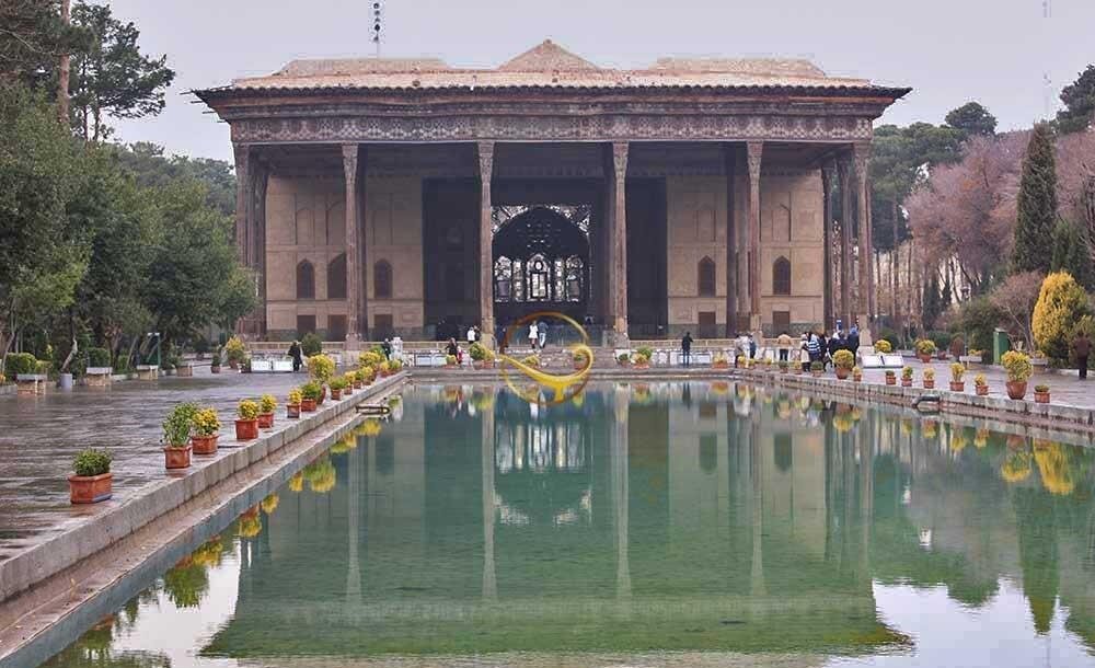 چهلستون و تخت فولاد اصفهان، میزبان مراسم تحویل سال نو