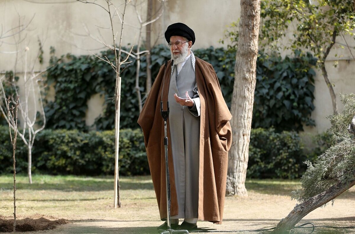 نهضت ملی درختکاری جدی گرفته شود و ادامه یابد