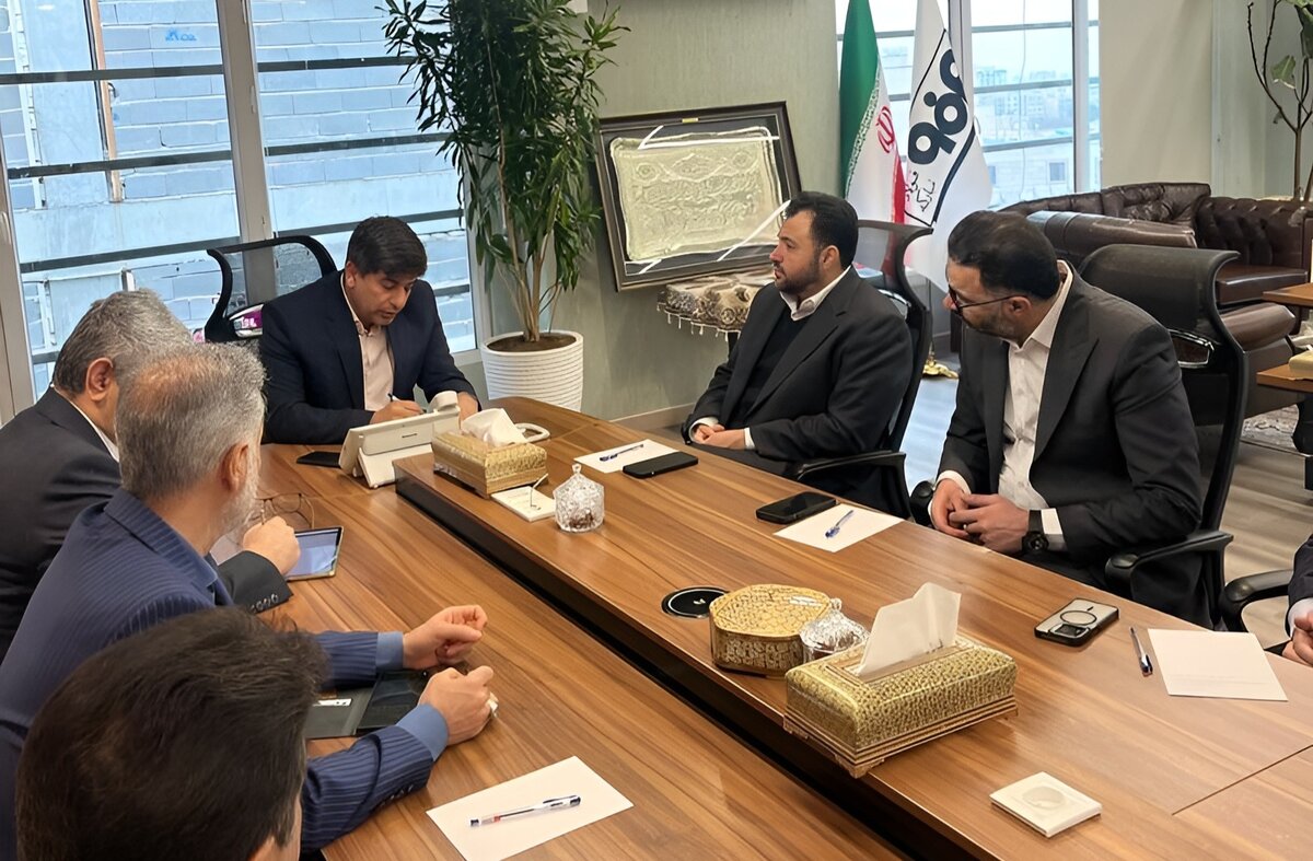 توسعه همکاری‌های بانک شهر و گروه فولاد مبارکه 