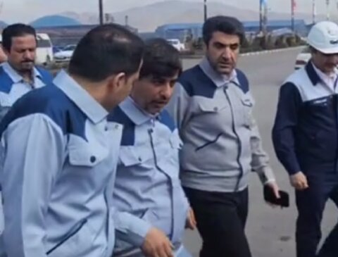 بازدید مدیرعامل گروه فولاد مبارکه از ماشین‌آلات استخراج معدن فولاد سنگان