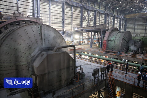 بازدید مدیرعامل گروه فولاد مبارکه از فولاد سنگان