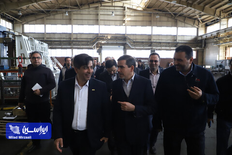 مراسم تحویل آخرین واحد لوکوموتیو مجتمع فولاد مبارکه