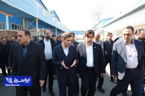 مراسم تحویل آخرین واحد لوکوموتیو مجتمع فولاد مبارکه