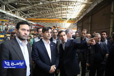 مراسم تحویل آخرین واحد لوکوموتیو مجتمع فولاد مبارکه