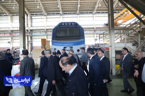 مراسم تحویل آخرین واحد لوکوموتیو مجتمع فولاد مبارکه