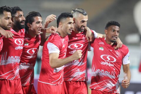 خلاصه بازی پرسپولیس - ملوان/ صدرنشینی با گلزنی مهاجمان