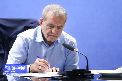 محمدرضا فرزین حکم گرفت