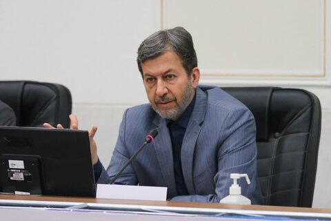 تمام همت استان اصفهان معطوف به تحقق "سرمایه‌گذاری برای تولید" است