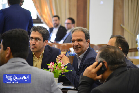 نشست‌ نوروزی مدیرعامل گروه فولاد مبارکه با مدیران عامل شرکت‌های زیرمجموعه، ذینفعان و شرکای کسب و کار