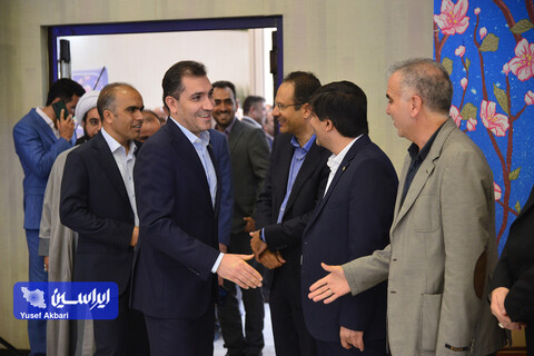 نشست‌ نوروزی مدیرعامل گروه فولاد مبارکه با مدیران عامل شرکت‌های زیرمجموعه، ذینفعان و شرکای کسب و کار