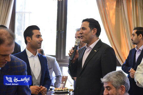 نشست‌ نوروزی مدیرعامل گروه فولاد مبارکه با مدیران عامل شرکت‌های زیرمجموعه، ذینفعان و شرکای کسب و کار