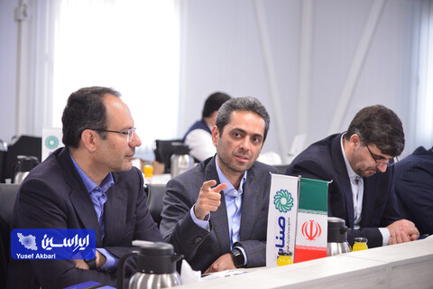 نشست مدیرعامل گروه فولاد مبارکه با مسئولین شرکت صناپ