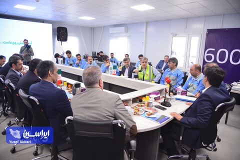 نشست مدیرعامل گروه فولاد مبارکه با مسئولین شرکت صناپ