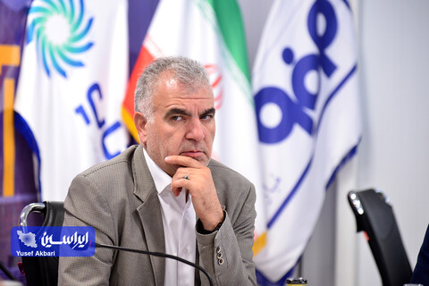 نشست مدیرعامل گروه فولاد مبارکه با مسئولین شرکت صناپ