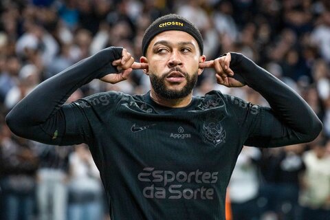 داستان‌های یک حرکت جنجالی؛ ایستادن روی توپ ممنوع!