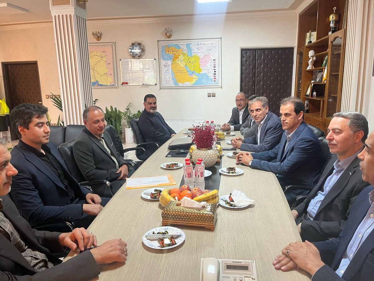 توسعه حمل ریلی با توجه به سرمایه‌گذاری‌های فولاد مبارکه ضروری است 