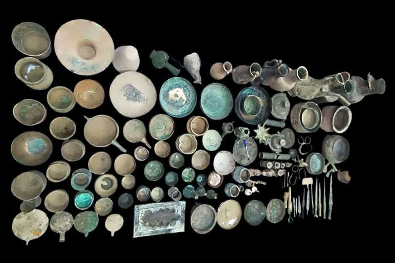 کشف ۱۳۱ قطعه شیء تاریخی در شهرضا