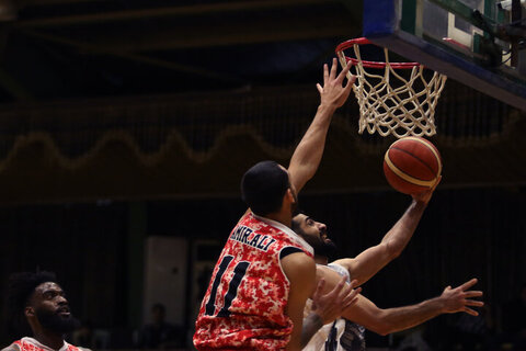 داغ شدن تنور بسکتبال با داربی شمالی‌ها در نیمه‌نهایی لیگ برتر