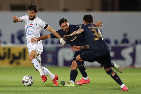 خلاصه بازی گل گهر - استقلال/ فرار تهرانی‌ها از شکست