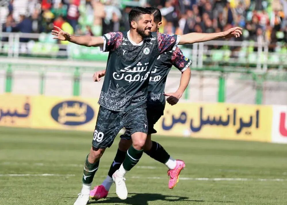 انتظارات از ذوب آهن منطقی باشد/ بازی با استقلال خوزستان جایگاه ما را در مشخص می‌کند