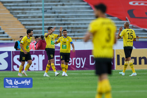 برد دلنشین سپاهان در تهران/ پرسپولیس باز هم مقابل زردها تسلیم شد
