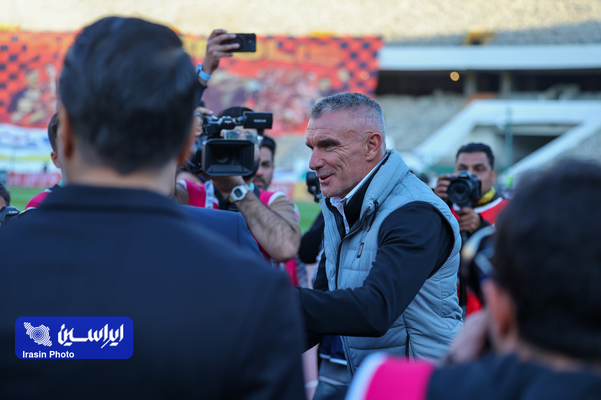 اعتراض کارترون به داوری؛ پنالتی نگرفتند و بازیکن حریف هم اخراج نشد