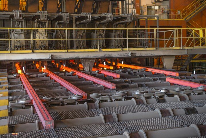  صادرات  ۴۲۵ هزار تن شمش فولادی توسط فولاد کاوه 