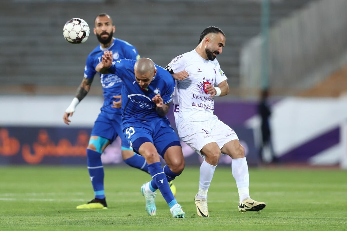 خلاصه بازی استقلال - هوادار/ کمک داور ویدیویی تعیین‌کننده بود!