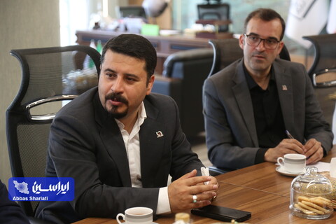 نشست هم‌اندیشی اعضای هیئت مدیره و هیئت اجرایی انجمن تولیدکنندگان فولاد ایران با مدیرعامل فولاد مبارکه