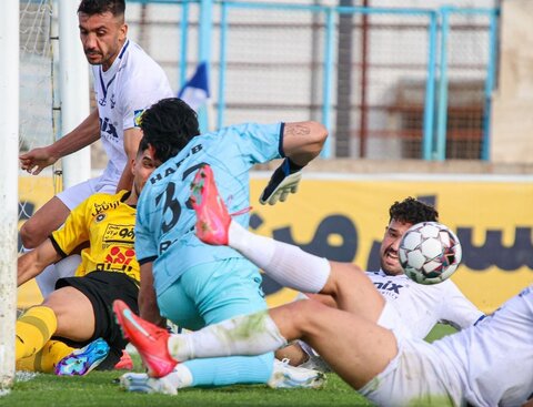 خلاصه بازی ملوان - سپاهان/ انزلی برای طلایی‌ها بدیمن بود