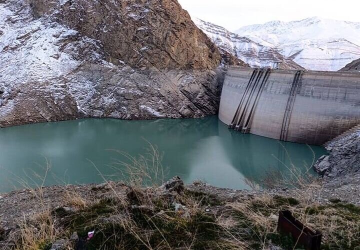 ذخیره سد زاینده رود ۱۱ میلیون متر مکعب کمتر از پارسال است