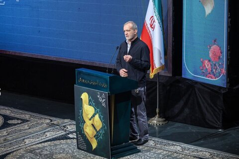 آینده کشور به دست معلمان ساخته می‌شود / تاکید دوباره بر عدالت آموزشی