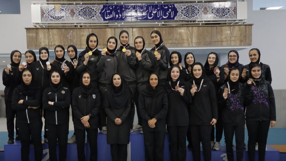 بانوان سپاهان قهرمان لیگ برتر شمشیربازی اسلحه اپه شدند